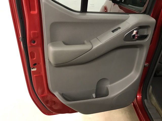 ssan 2018 nissan frontier tailggate assist